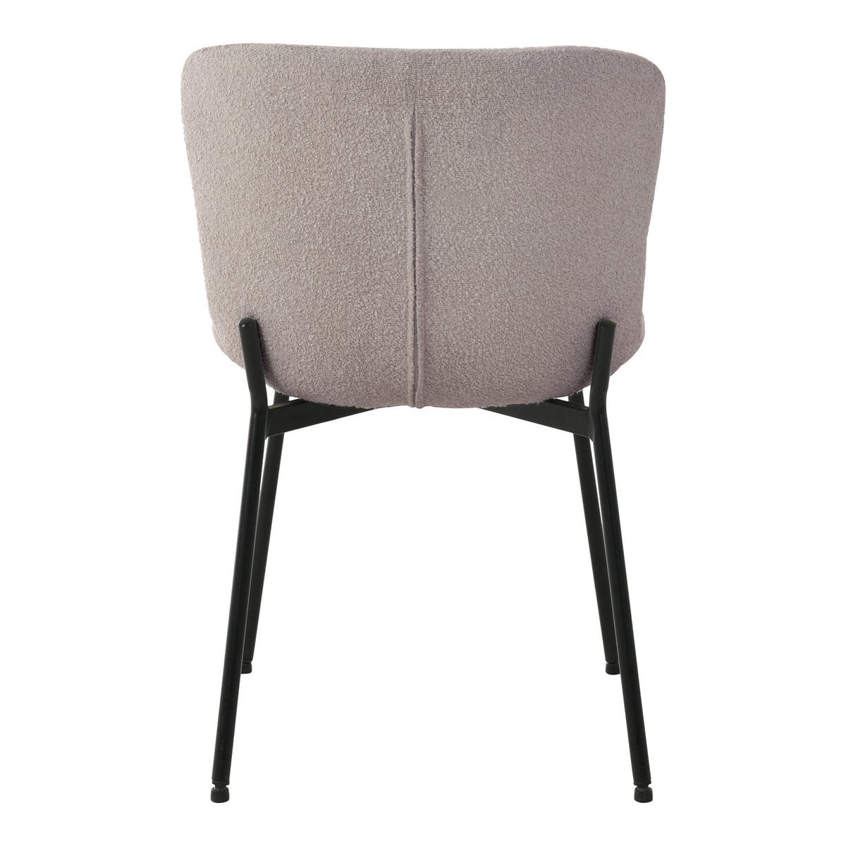 Chaise Maceda en bouclé beige, intégrée dans un décor contemporain