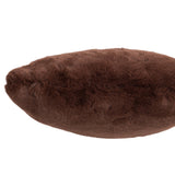 Coussin J-Line Cutie marron en polyester sur canapé moderne