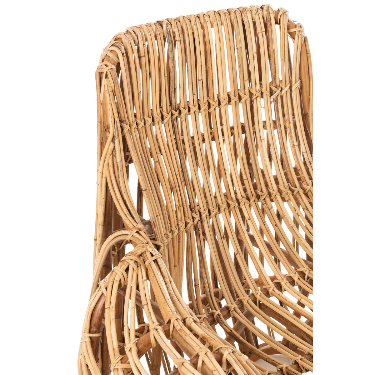 Détail des accoudoirs du fauteuil Ana en rotin