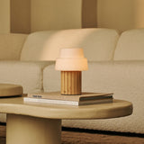 Lampe de table rechargeable marron clair