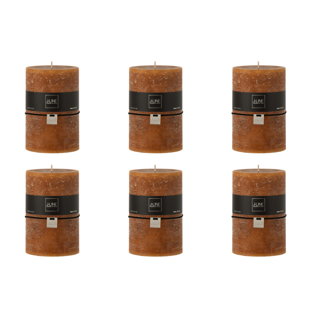 Bougie cylindrique caramel XL J-Line, vue de face avec lumière douce