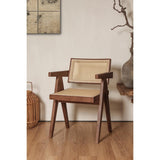 Chaise Jeanny dans un intérieur moderne