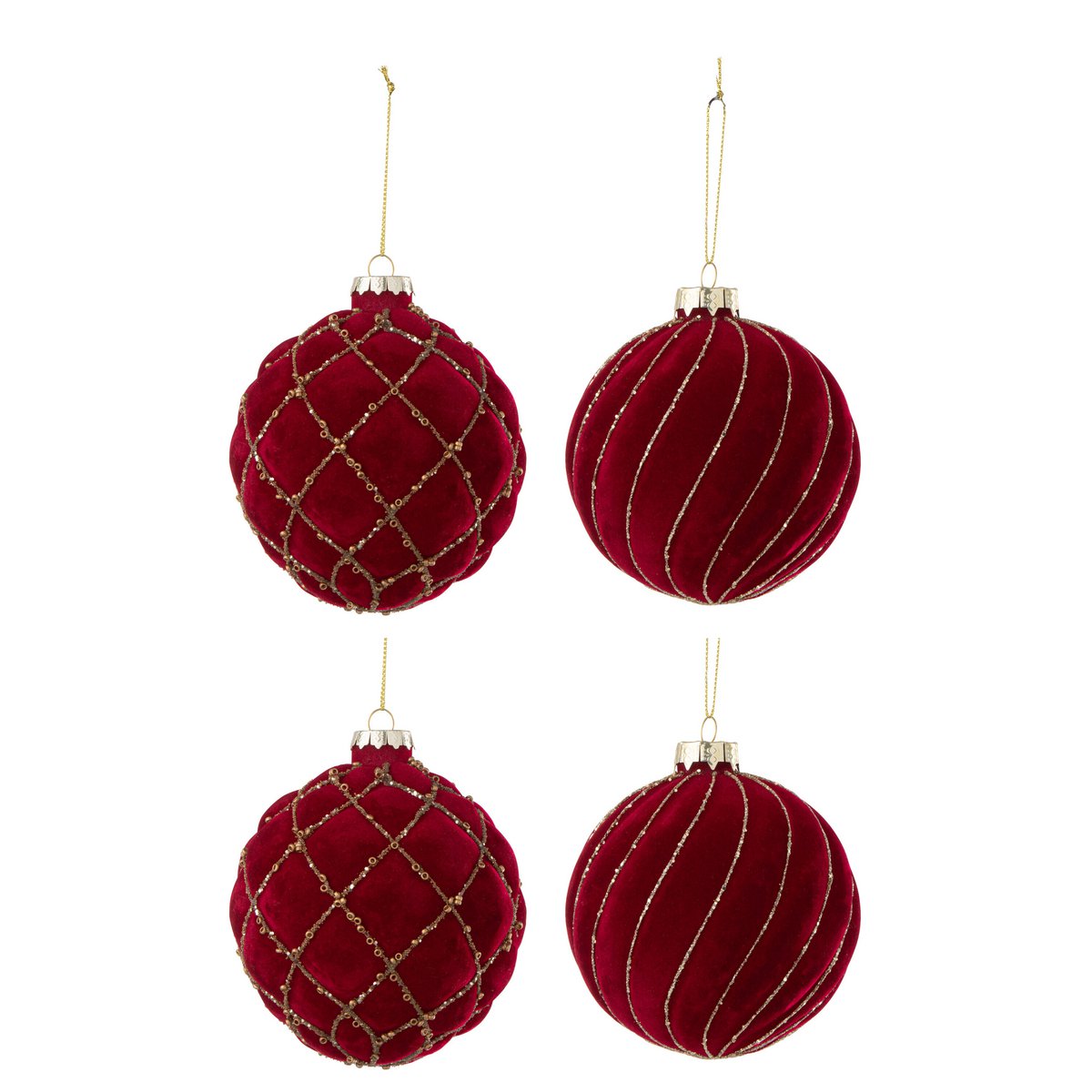 Boule de Noël J-Line sur un sapin décoré, ambiance chaleureuse