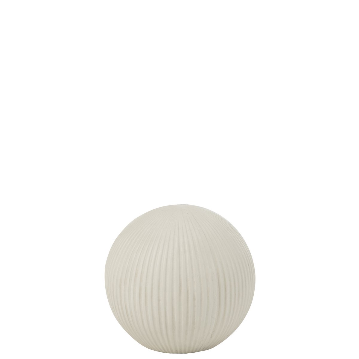 Vase J-Line sur une table, ajoutant une touche de luxe à la décoration