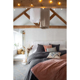 Drap plat en lin naturel et coloré, ambiance élégante
