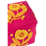 Pouf carré J-Line dans un salon chic et bohème