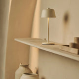 Lampe de table rechargeable Anton Vanille