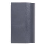 La lampe murale extérieure "Alecto" mesure 6,8 x 8,8 cm et mesure 15,5 cm de haut. Il se compose d'un plastique de haute qualité avec une surface légèrement structurée qui semble peinte. Timeless Black rend la lampe universellement utilisable.