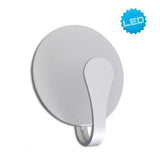 Détail de l'applique LED Stan en métal argenté