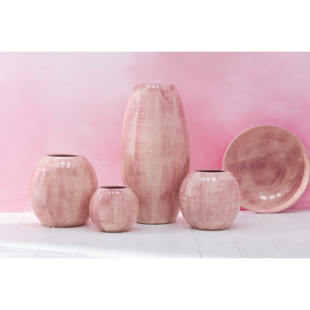 Pot de fleurs Liline J-Line en céramique rose, vue de face