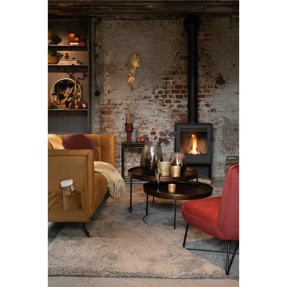 Zoom sur le pied en aluminium de la table J-Line