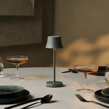 Lot de 8 lampes de table rechargeables grises avec station