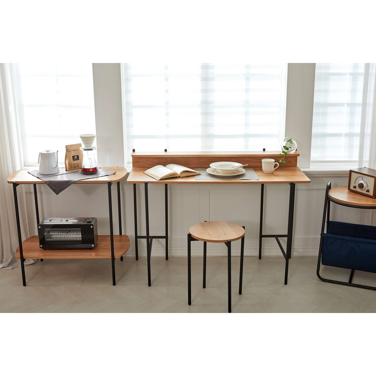 Bureau minimaliste dans un espace de travail moderne