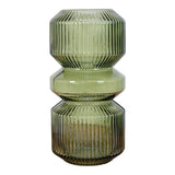Vase en verre vert avec design segmenté, vue de face