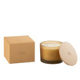 Vue aérienne de la bougie Santal Satiné, dimensions et couleur.