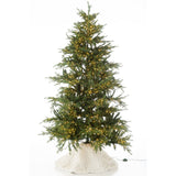 Jupe de sapin J-Line sur un sapin décoré