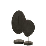 Sculpture Tête Plate Sur Pied Poly Noir, vue de face avec finition mate.