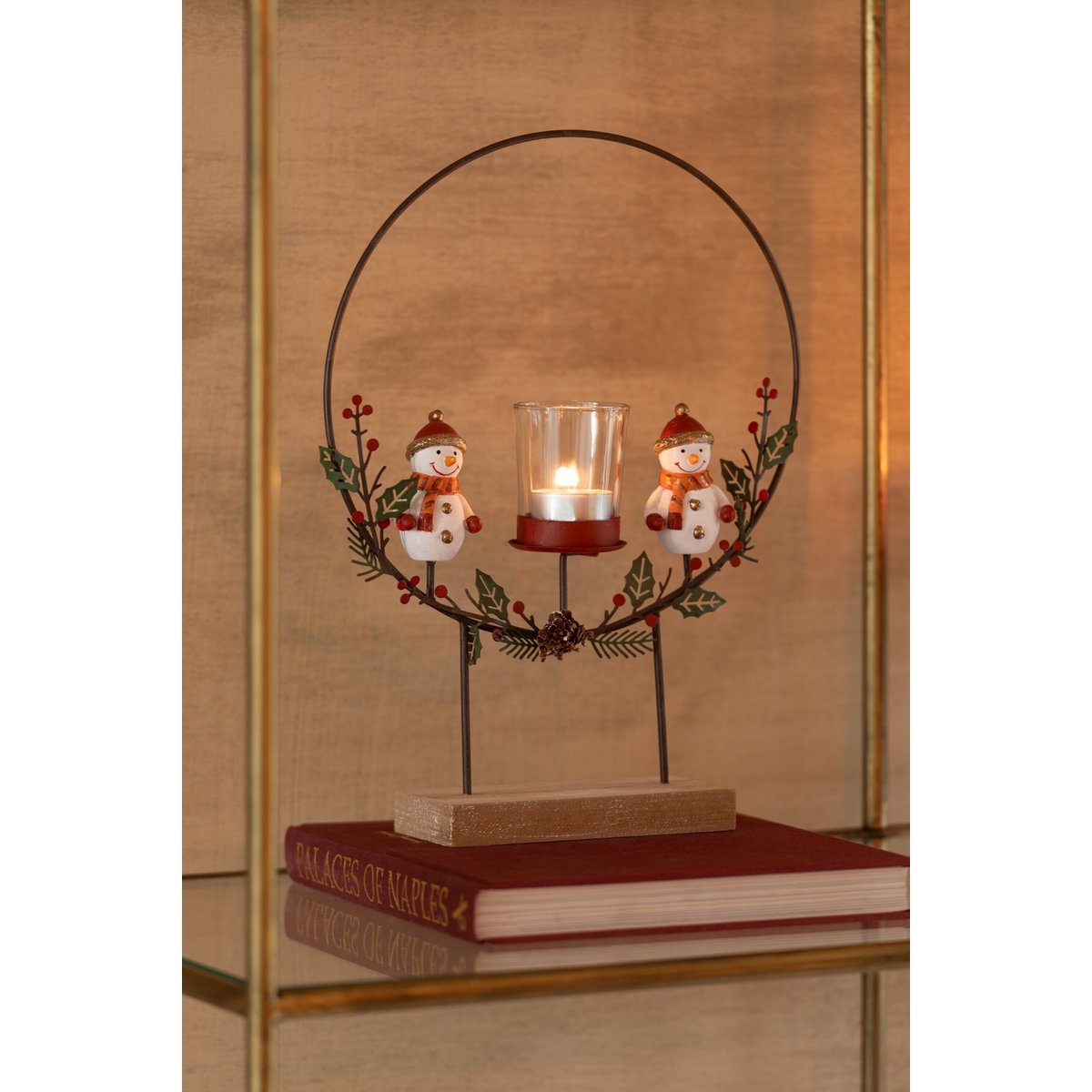 Photophore J-Line dans un intérieur moderne et chic