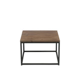 Détail du plateau en bois de la table J-Line