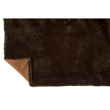 Zoom sur la texture douce du Plaid Cutie marron