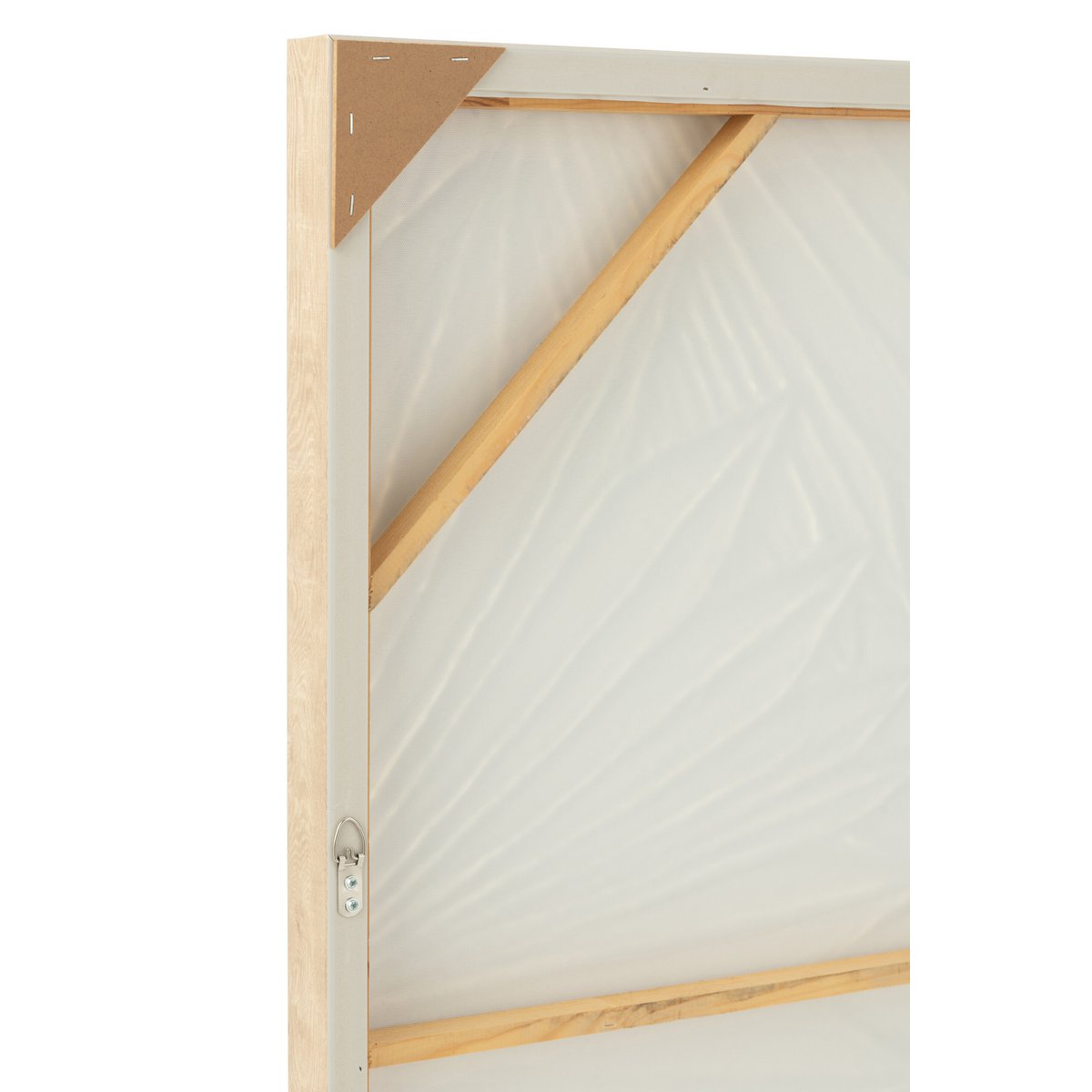 Détail de la finition en bois de pin de la décoration Koy.