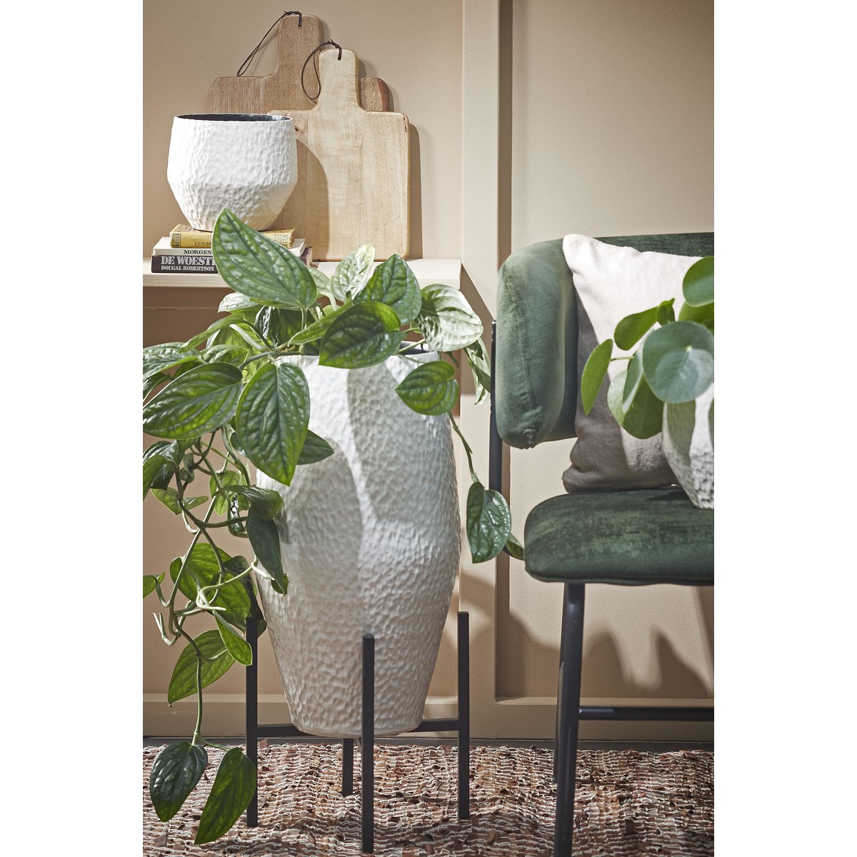Support pour plantes Ascot Noir - mise en scène décorative