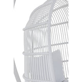 Zoom sur la finition blanche de la chaise J-Line