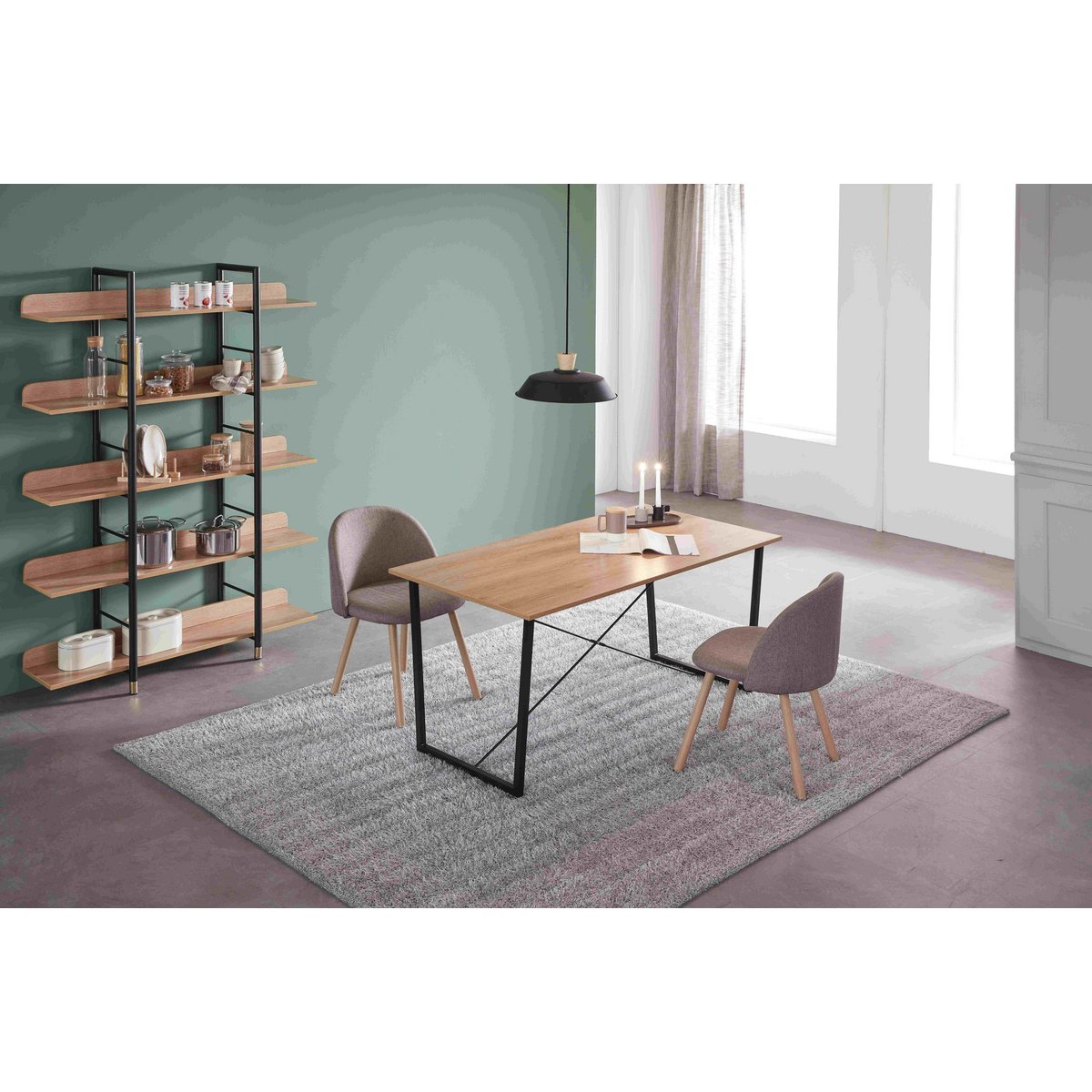 Vue rapprochée de la finition noire de la table à manger