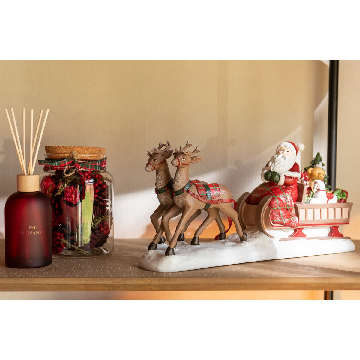 Détails du cerf en polyrésine du traîneau J-Line