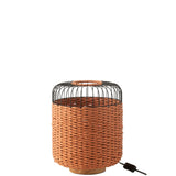 Lampe J-Line en métal orange, vue de face avec éclairage