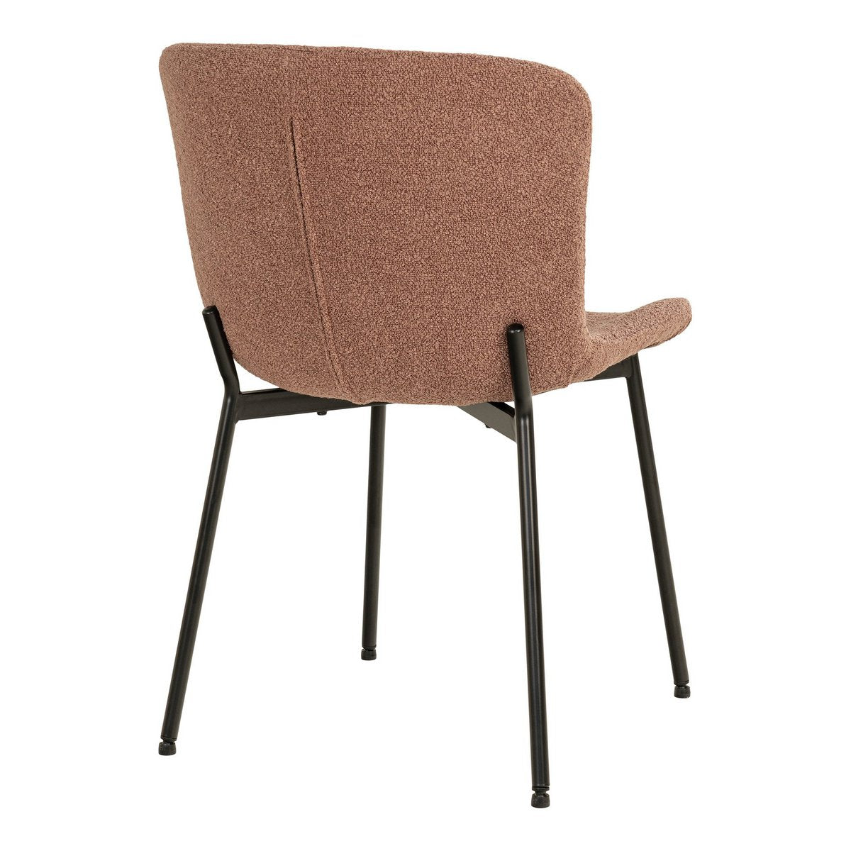 Chaise Maceda en situation dans une salle à manger moderne