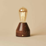Lampe de table rechargeable en noyer Zavi
