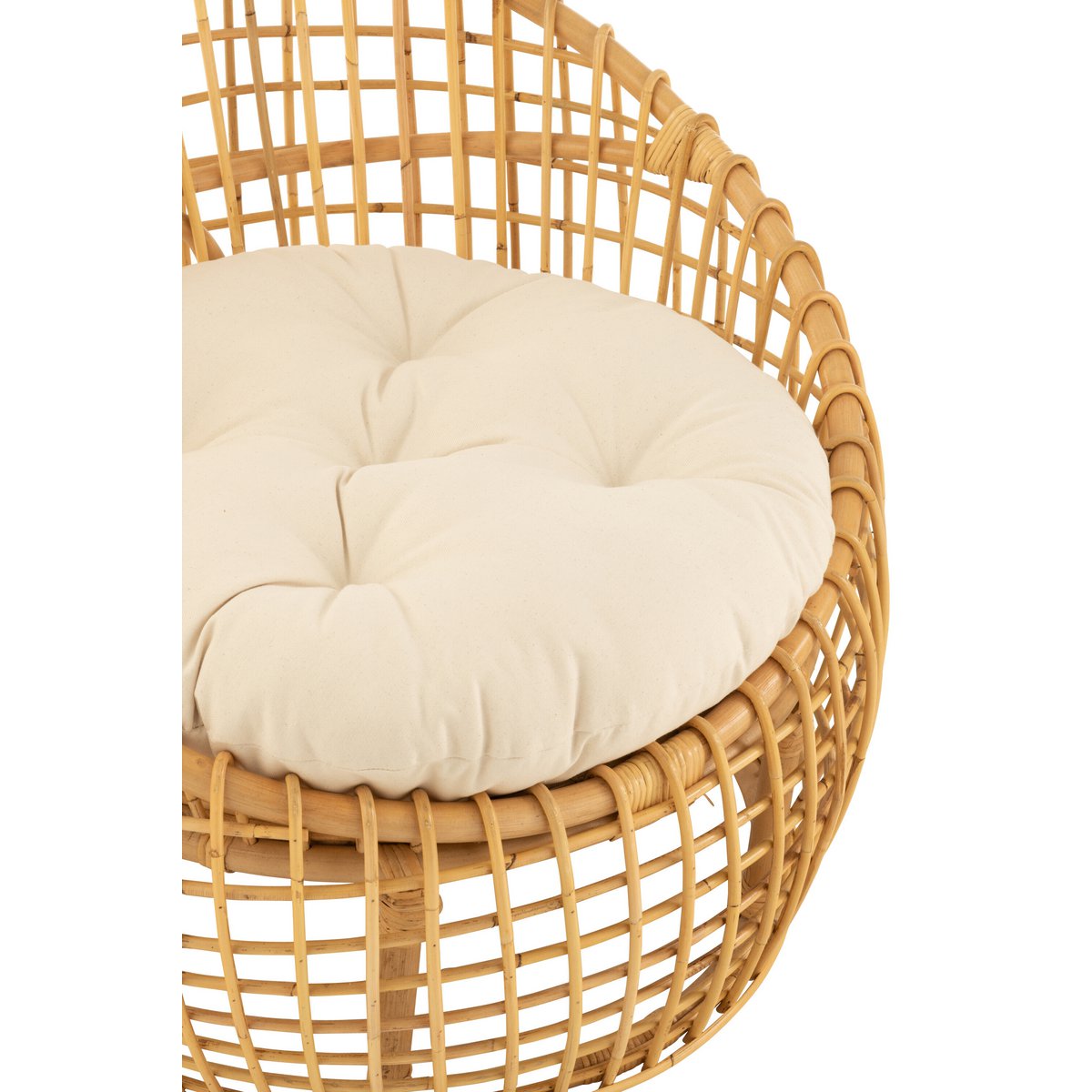 Chaise Lise J-Line avec coussin sur un fond neutre - mise en valeur