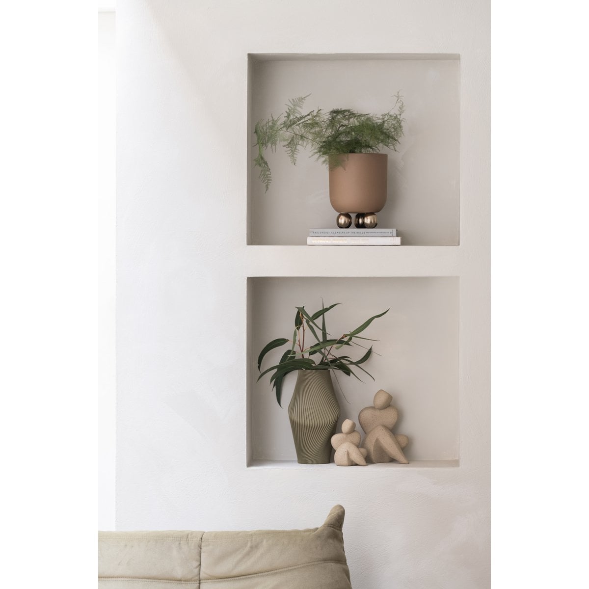 Détail du Cache-Pot Estilo Petit, finition brillante