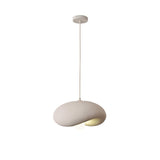 Détail de la lampe Nami, mettant en avant sa texture en GFRP.