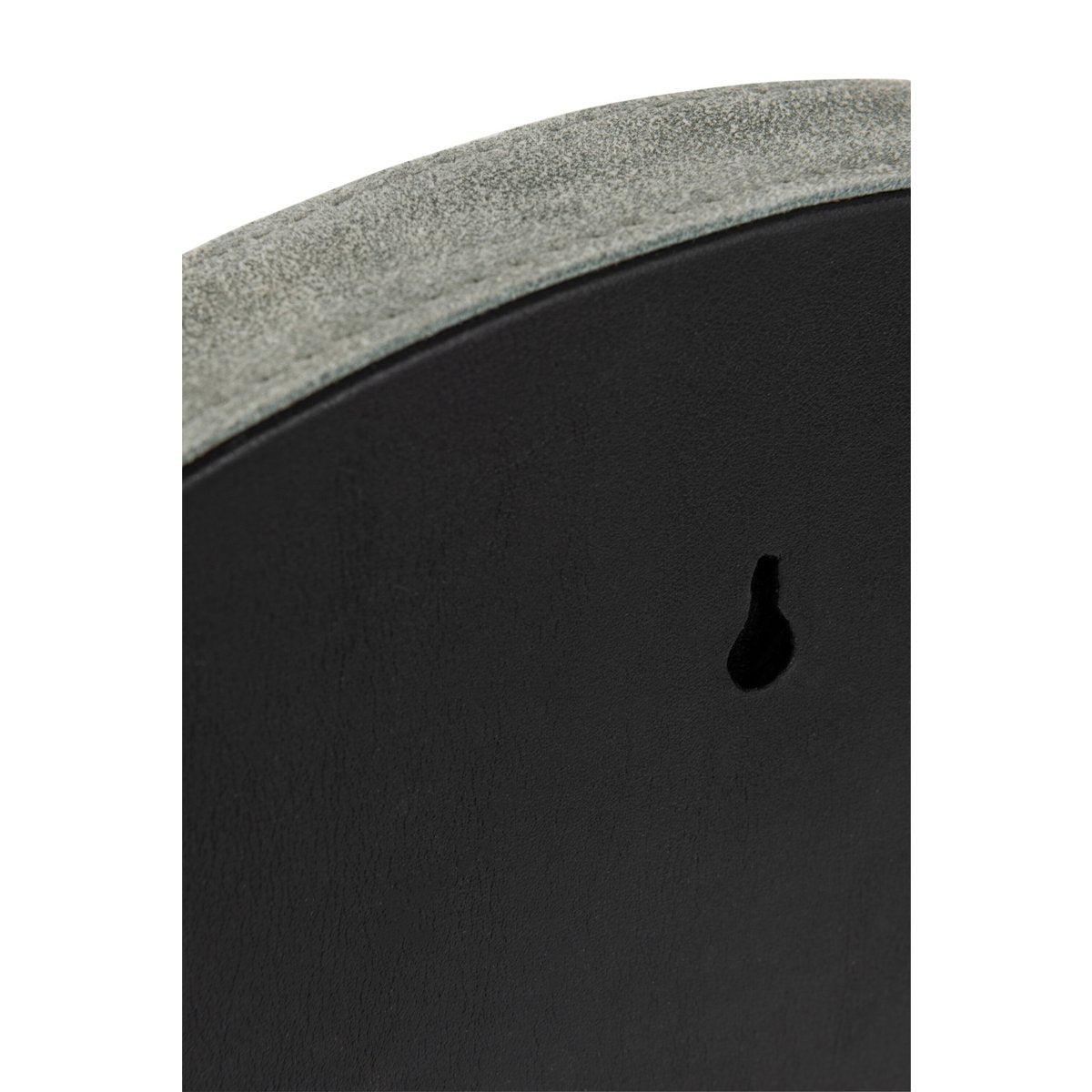 Miroir J-Line Round accroché au mur dans un intérieur moderne