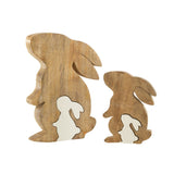 Détail de la figurine Rabbit Profile Silhouette J-Line, mettant en valeur la texture du bois.