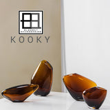 Vase KOOKY21AM sur un fond neutre