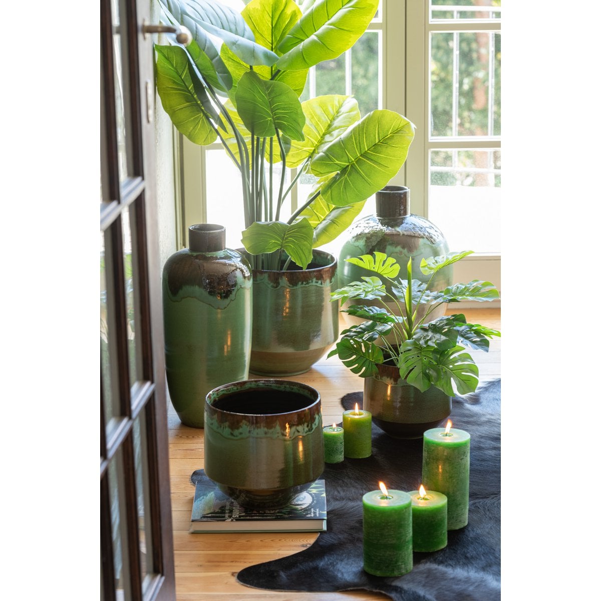 Bougie cylindrique J-Line vert clair, design moderne et élégant