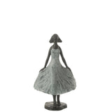 Sculpture moderne J-Line dans un intérieur chic