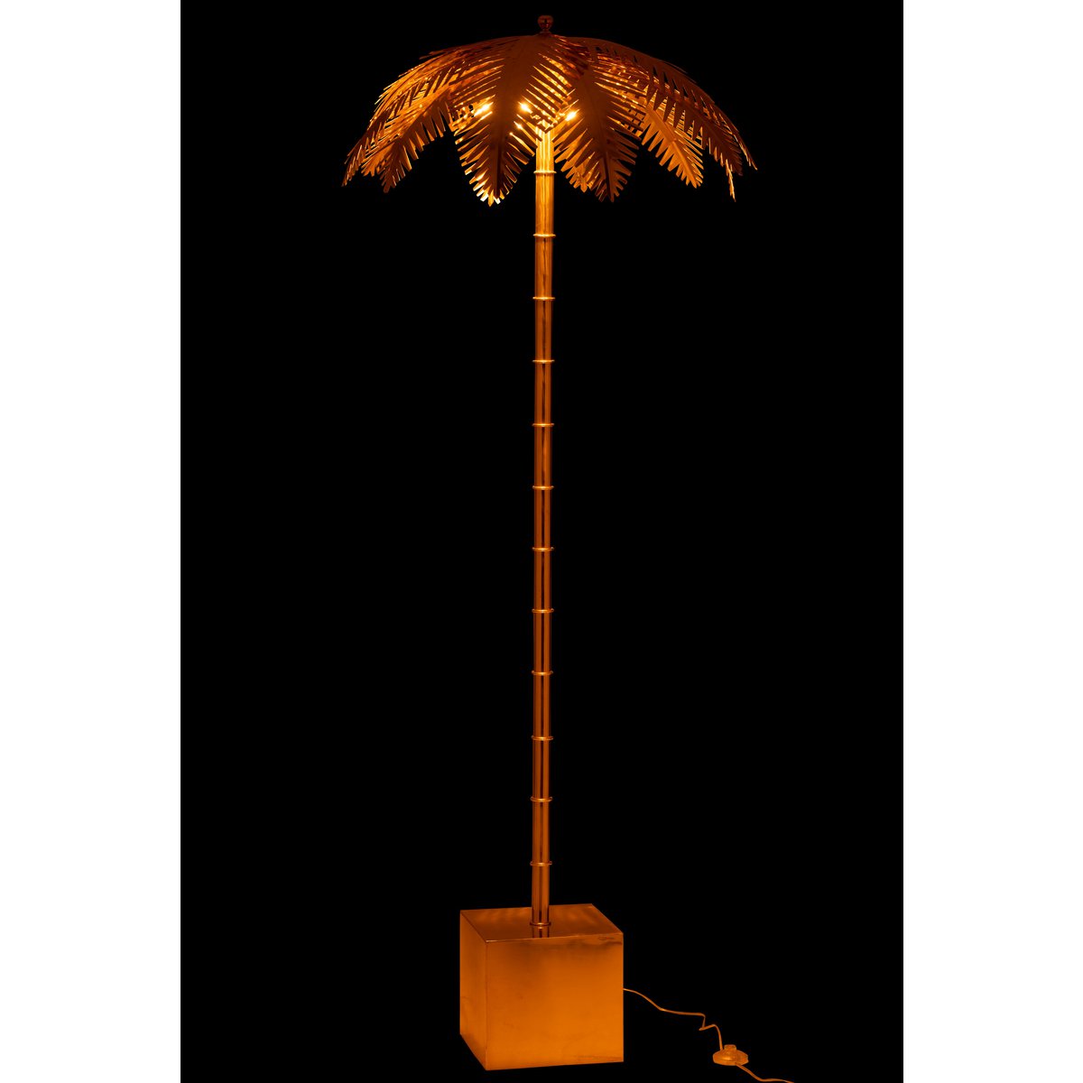 Détail des feuilles de noix de coco dorées sur la lampe J-Line