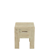 Détail du tabouret J-Line Will, finition bois de pin blanc