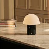 Maes Noir – Lampe de table rechargeable en marbre Nero Marquina
