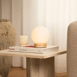 Lampe rechargeable en bois marron clair Flore