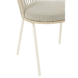 Chaise Toa J-Line dans un salon élégant