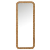 Miroir J-Line en ambiance scandinave, ajoutant une touche de lumière à l'intérieur.