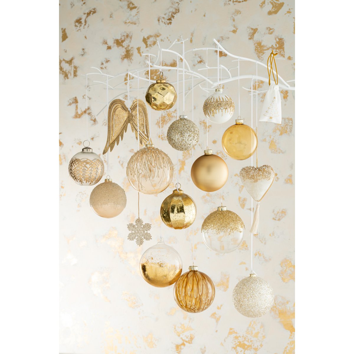 Détails de la boule de Noël J-Line, finition en verre transparent