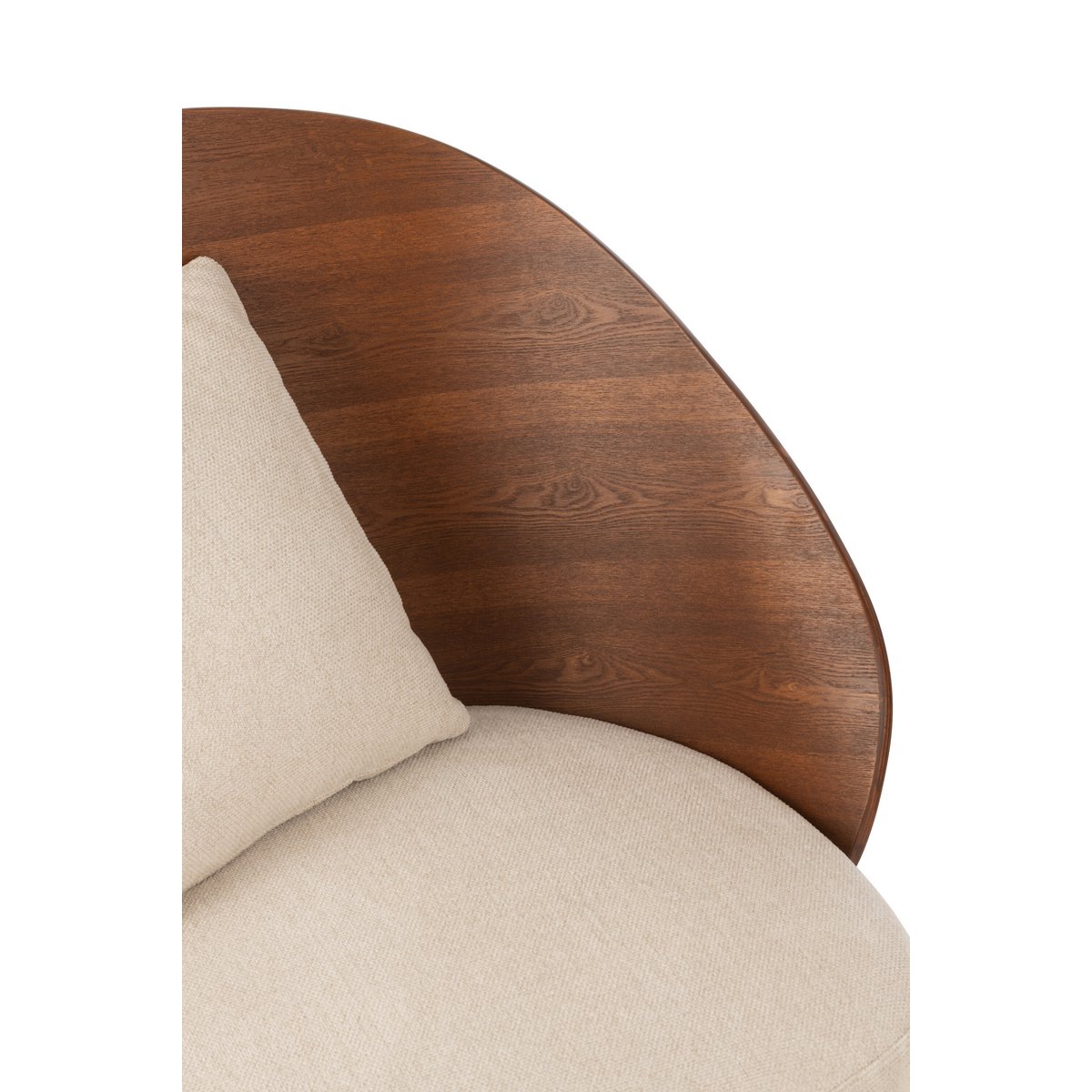 Chaise longue J-Line dans un décor minimaliste