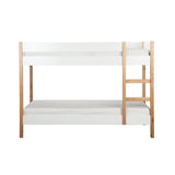 Vue d'ensemble du lit superposé scandinave en bois blanc