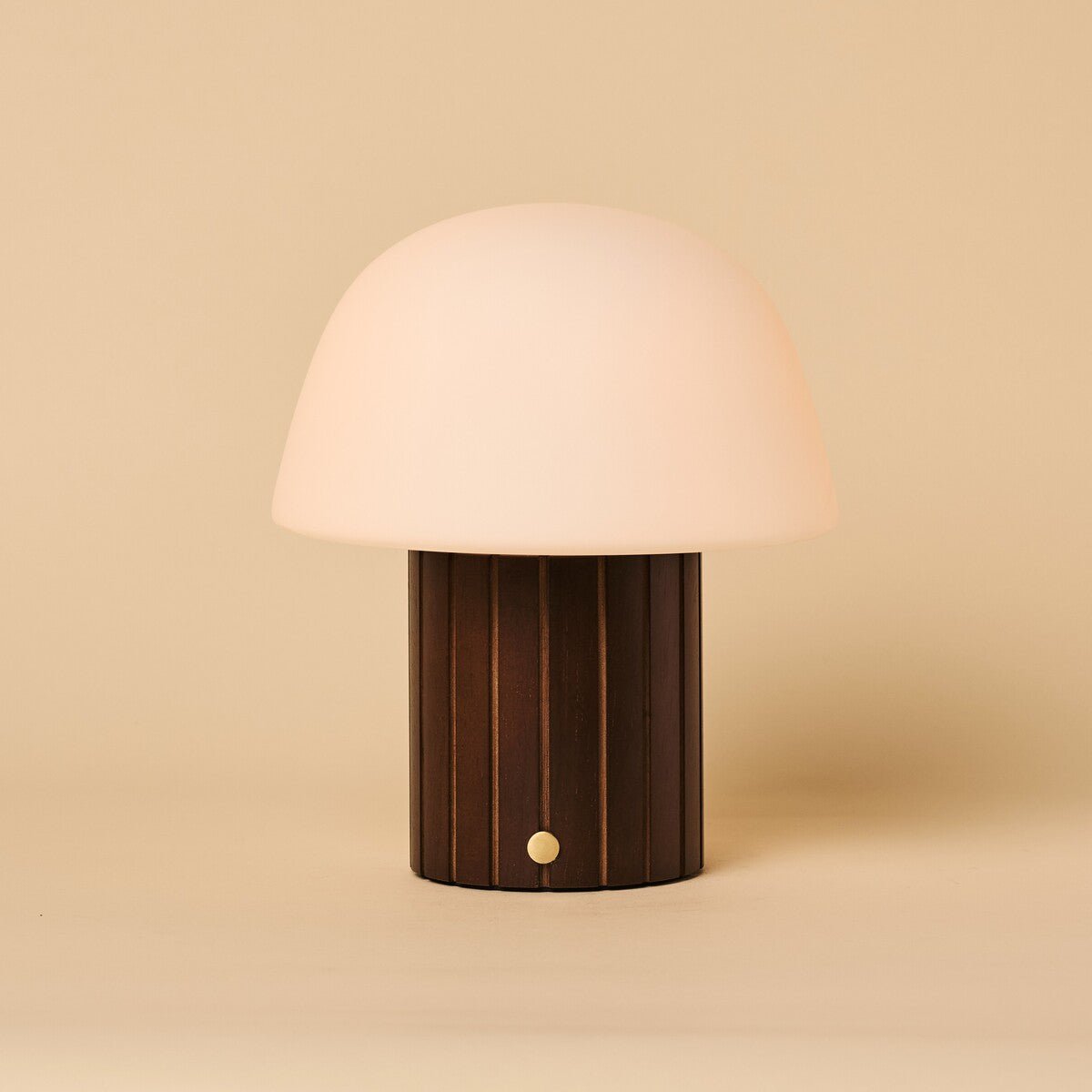 Lampe de table rechargeable Etienne marron foncé avec abat-jour interchangeable